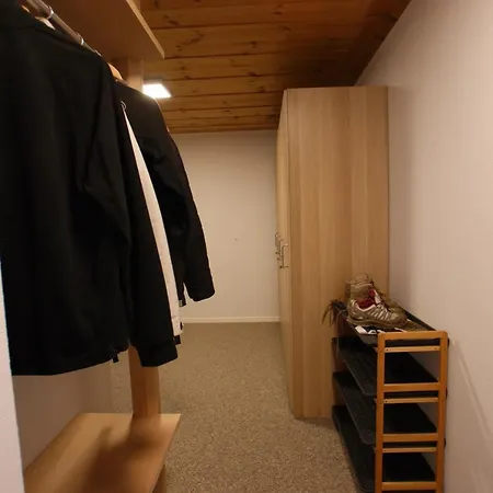 Apartment Touring 401